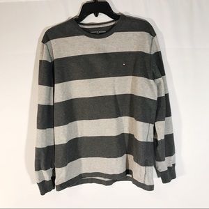 Tommy Hilfiger Large Men’s Striped Long Tee!